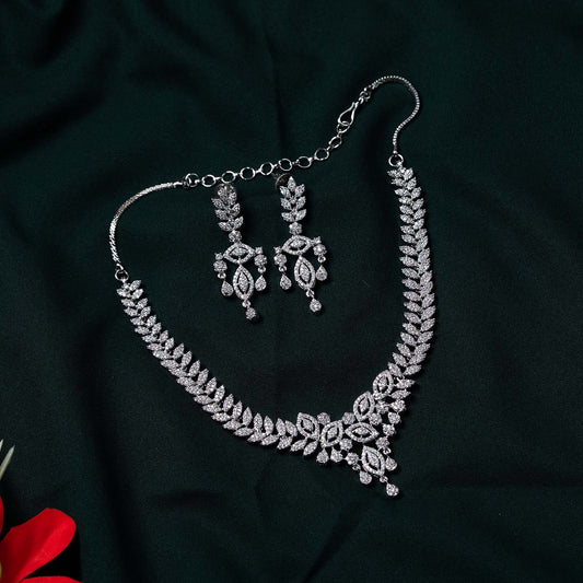 Zoya Silver AD Leaf & Marquise Necklace Set