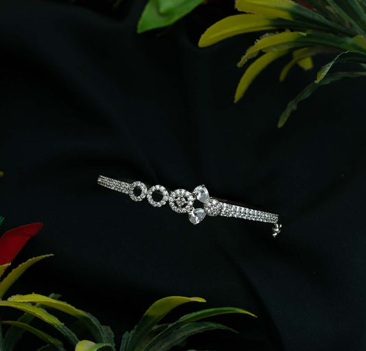 Clara Trio Halo Pear AD Silver Kada