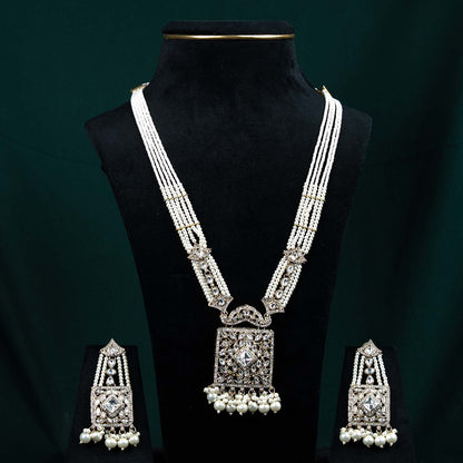 Bhavya Antique Gold Kundan Geometric Rani Haar Set